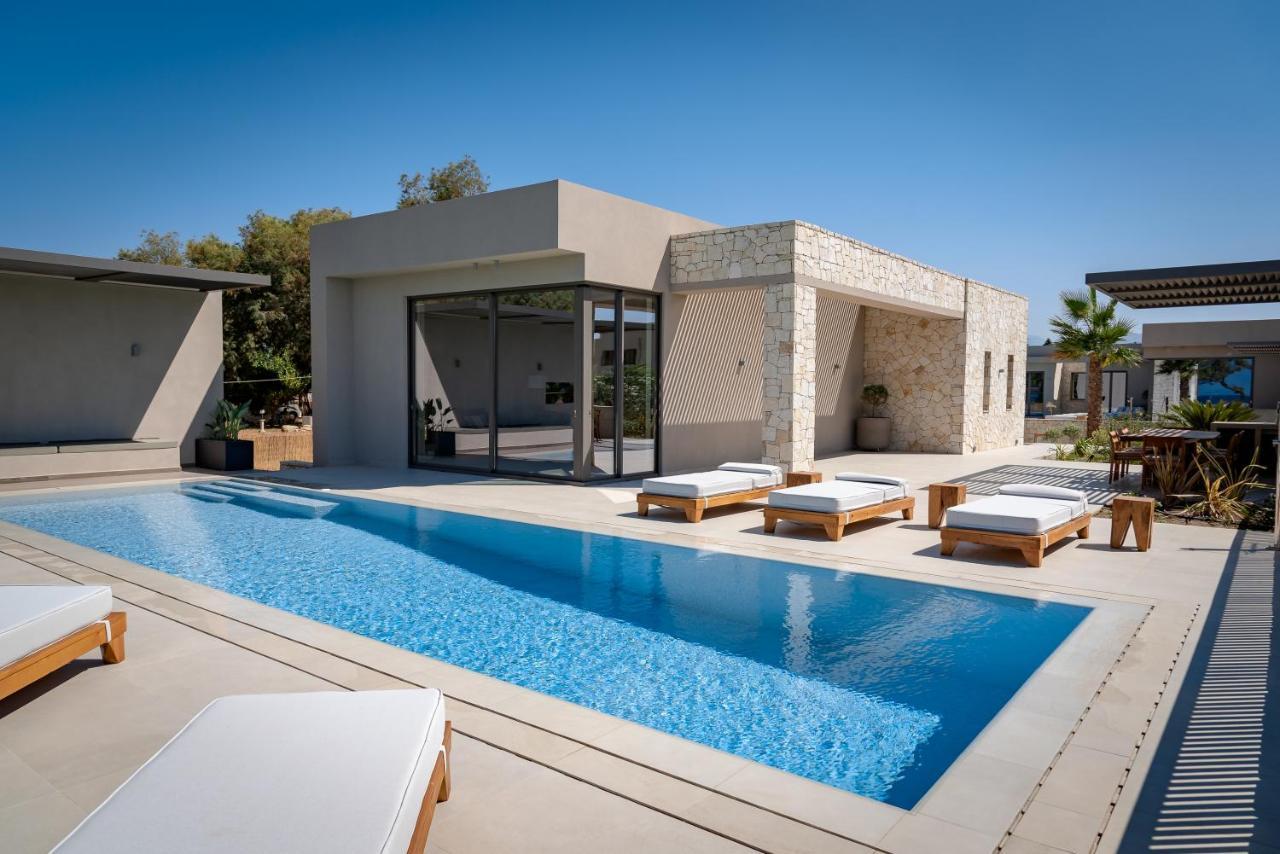 Artemis Seafront Villa, An Evanescence Sea Retreat, By Thinkvilla Tavronítisz Kültér fotó