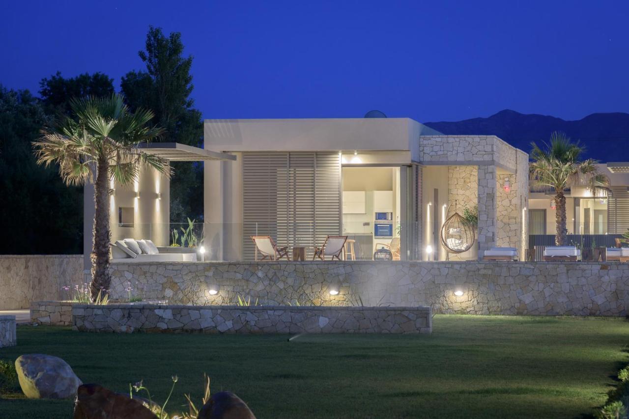 Artemis Seafront Villa, An Evanescence Sea Retreat, By Thinkvilla Tavronítisz Kültér fotó